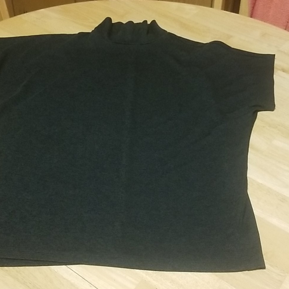 Gorgeous ladies top